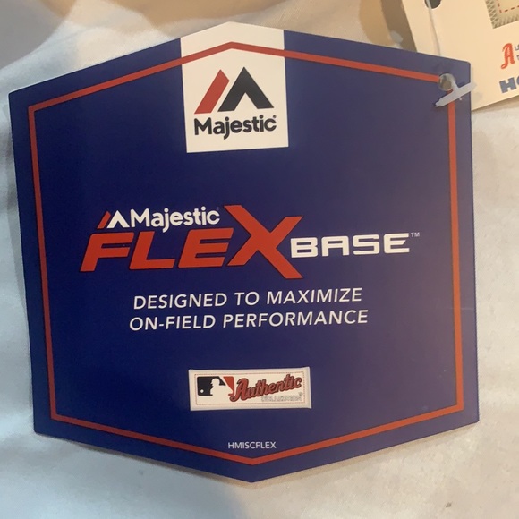 Gleyber Torres Yankees jersey. NWT. Large. - Picture 4 of 6